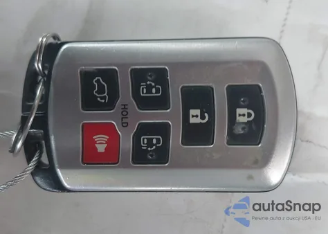 2011 Toyota Sienna Limited V6 z USA, uszkodzony, nr VIN 5TDYK3DC5BS076929